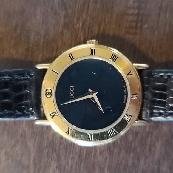 Watch - Picture 1 of 7